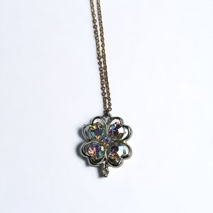MODERN • aurora borealis rhinestone four leaf clover silver tone necklace